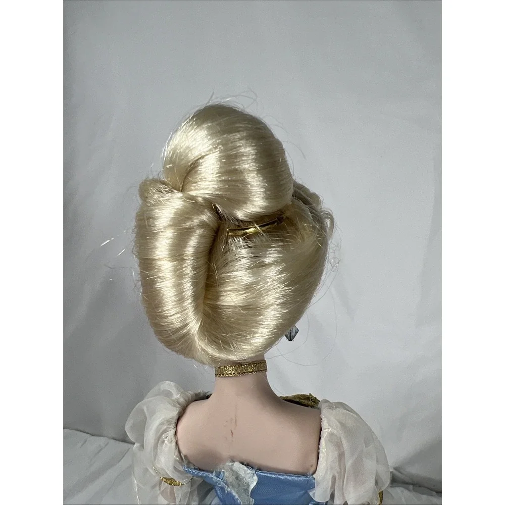 N/A cinderella porcelain